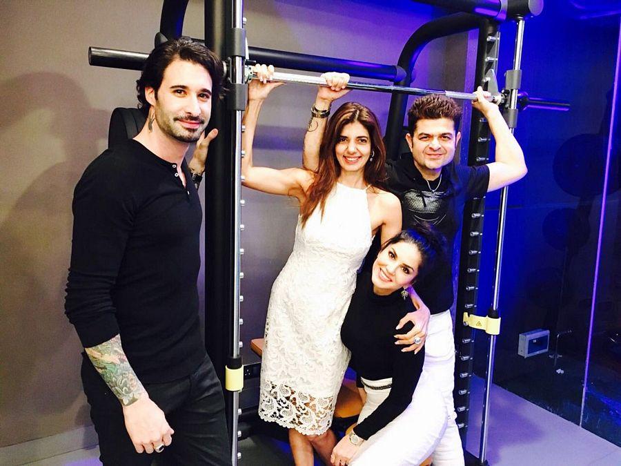 Actress Sunny Leone Latest 2017 UNSEEN Photos