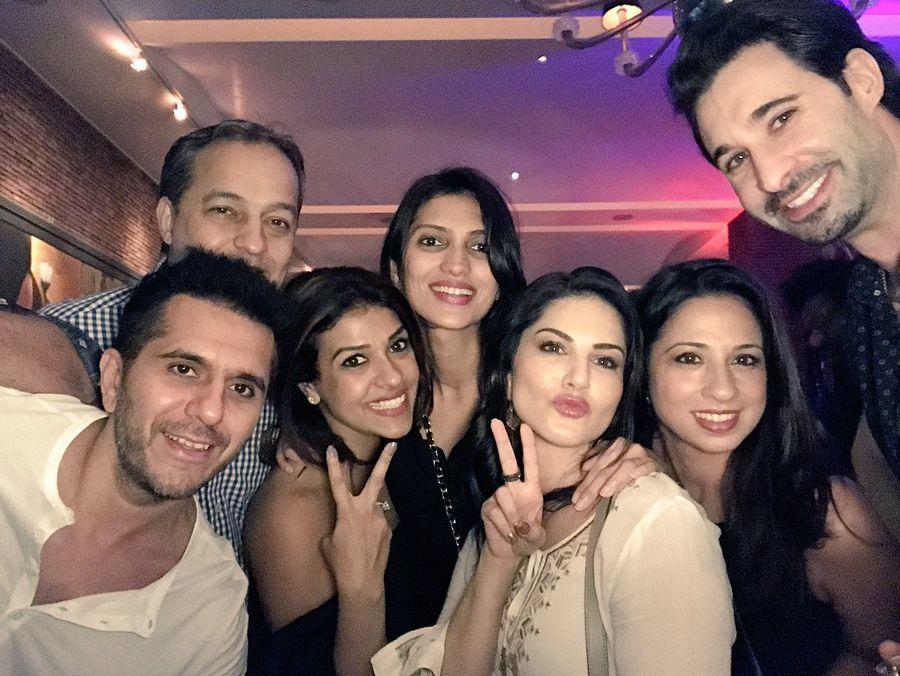 Actress Sunny Leone Latest 2017 UNSEEN Photos