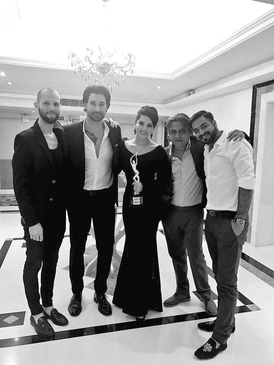 Actress Sunny Leone Latest 2017 UNSEEN Photos