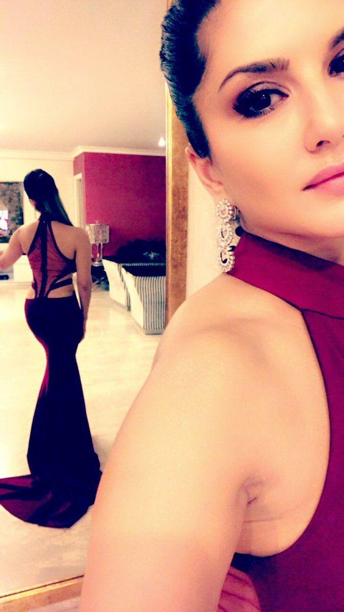 Actress Sunny Leone Latest 2017 UNSEEN Photos