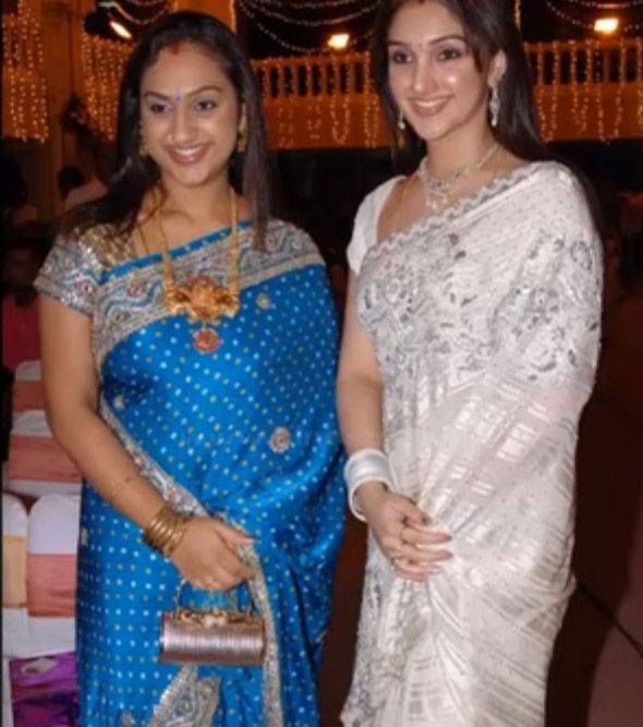 Actress Thair Sisters Rare Photos