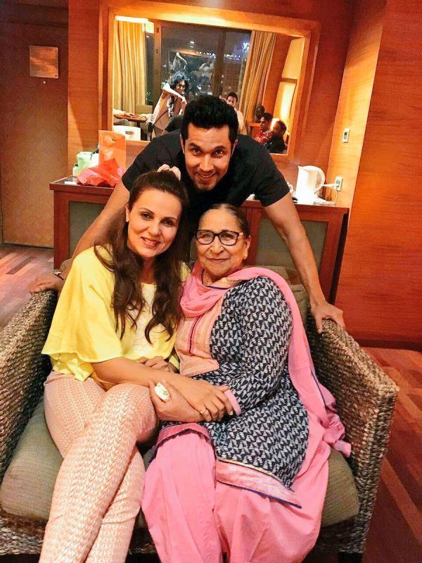Adorable Photos that our Bollywood Stars Celebrate Raksha Bandhan