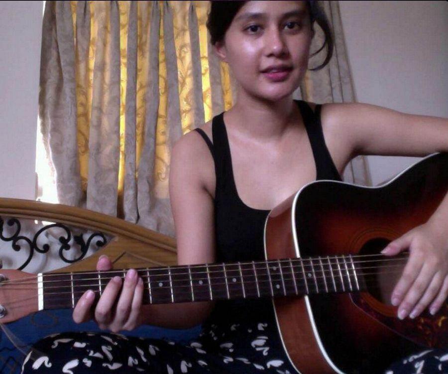 Airtel 4G Girl Sasha Chettri Selfies