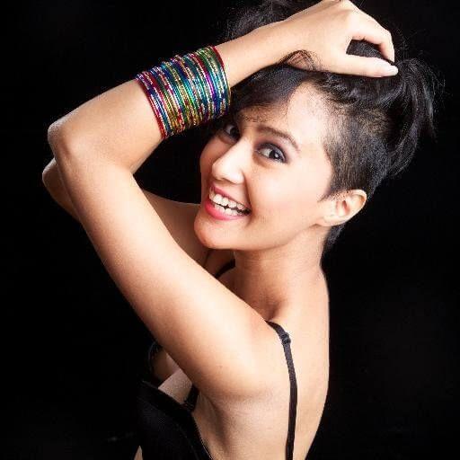 Airtel 4G Girl Sasha Chettri Selfies