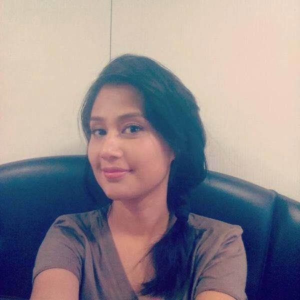 Airtel 4G Girl Sasha Chettri Selfies