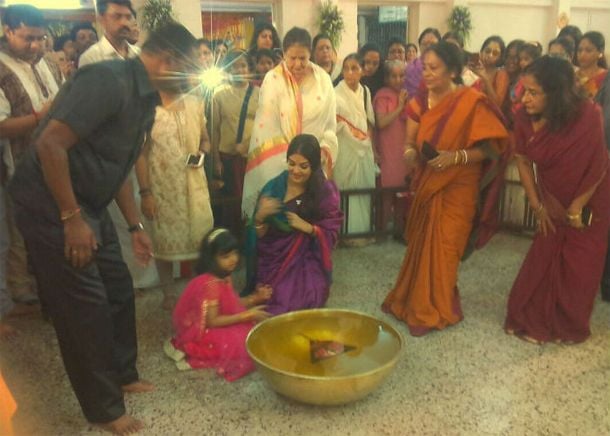 Aishwarya Rai Bachchan and Aaradhya at Durga Puja