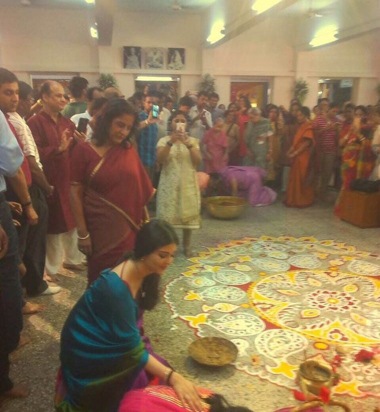 Aishwarya Rai Bachchan and Aaradhya at Durga Puja