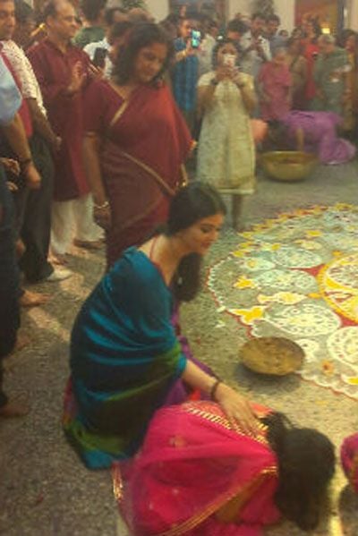Aishwarya Rai Bachchan and Aaradhya at Durga Puja
