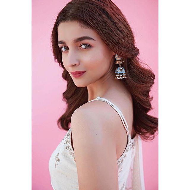 Alia and Crew at kalank promotions