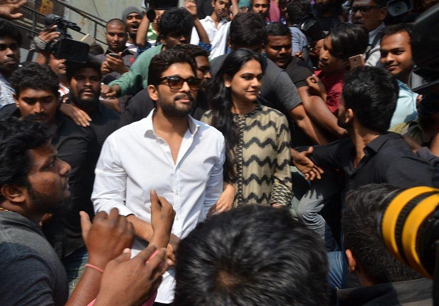 Allu Arjun & Sneha Reddy Watching Khaidi No 150 Movie Photos