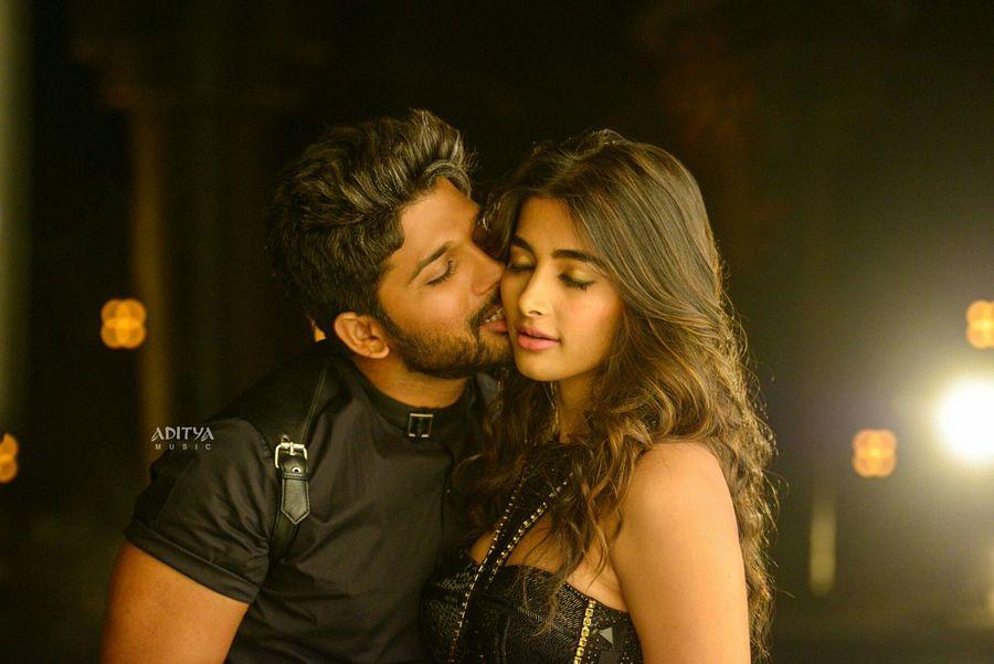 Allu Arjun Duvvada Jagannadham Movie Latest Stills