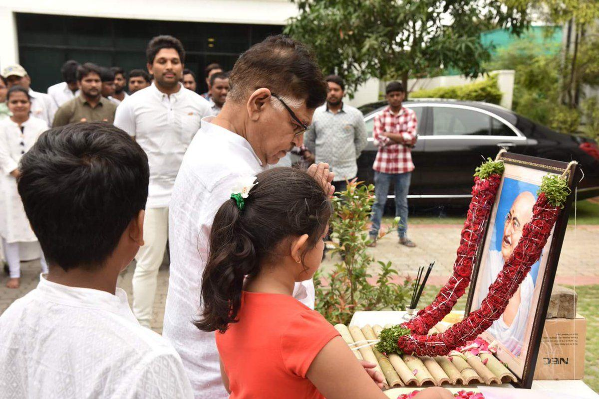 Allu Arjun Family Celebrating 72nd Independence Day Photos