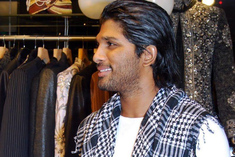 Allu Arjun Rare & Unseen Photos with Lovely Family