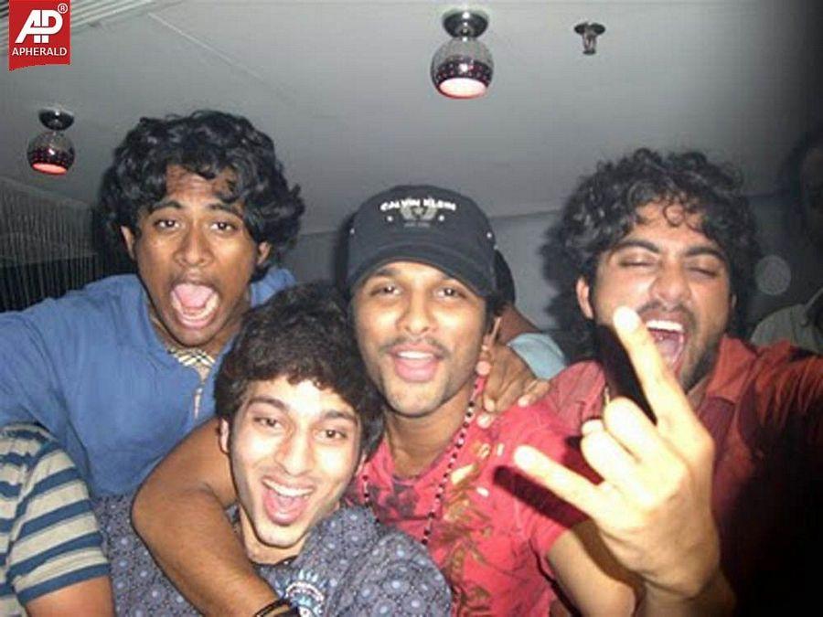 Allu Arjun Rare & Unseen Photos with Lovely Family