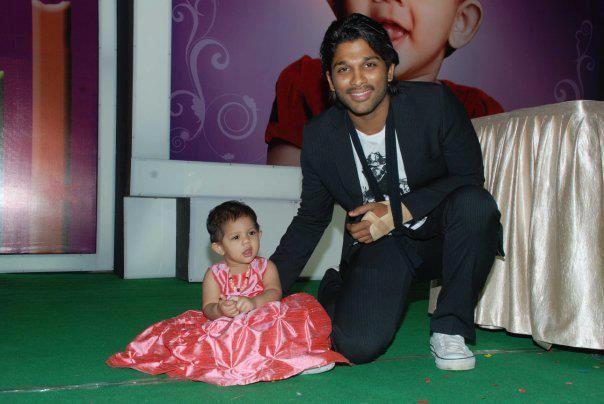 Allu Arjun Rare & Unseen Photos with Lovely Family