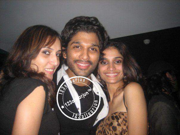 Allu Arjun Rare & Unseen Photos with Lovely Family