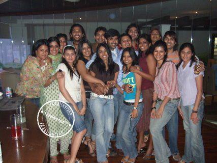 Allu Arjun Rare & Unseen Photos with Lovely Family