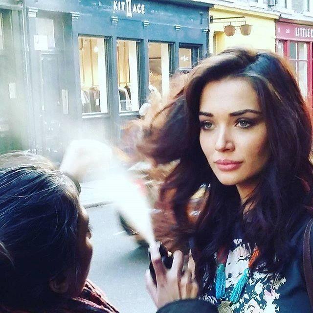 Amy Jackson Private Moments Photos Goes Viral On Internet