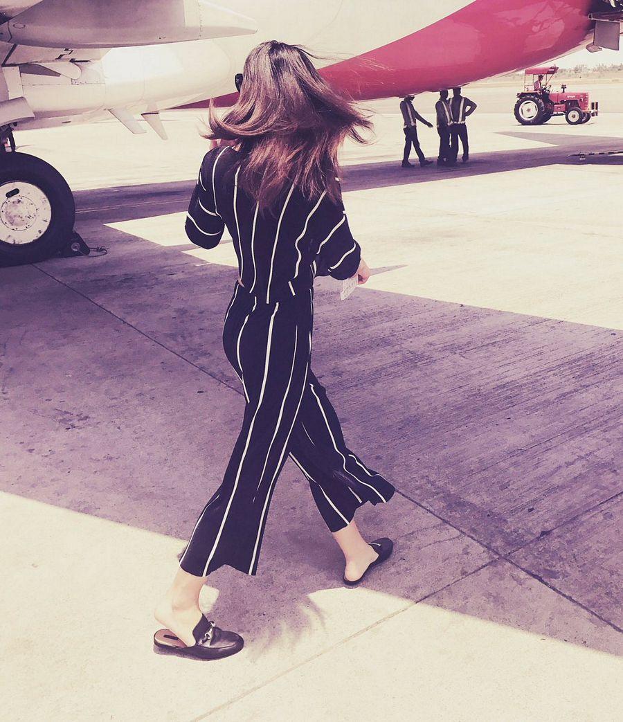 Amy Jackson UNKNOWN Private Moments Photos Goes Viral On Internet