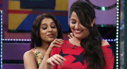 OMG! Anchor Anasuya Smoking Cigarette With Rashmi & Unseen Photos