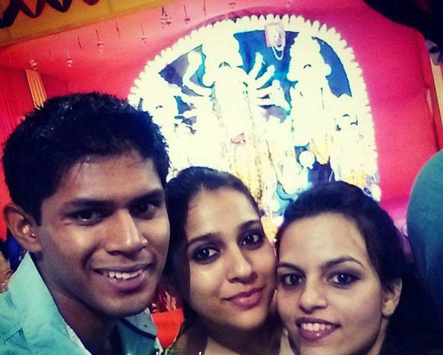 Anchor Rashmi Gautham Family & Unseen Personal Photos