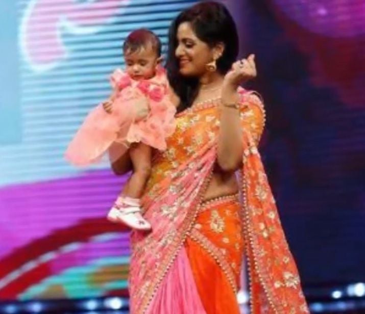 Anchor Udaya Bhanu Twin Daughters Photos