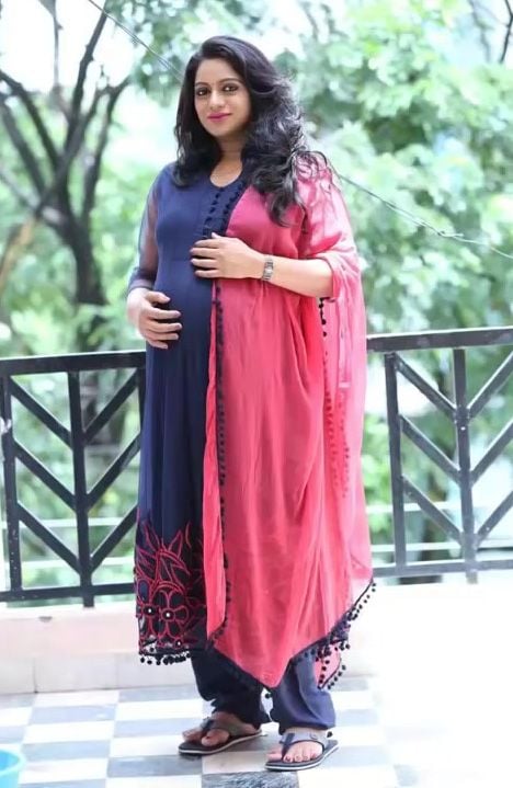 Anchor Udaya Bhanu Twin Daughters Photos