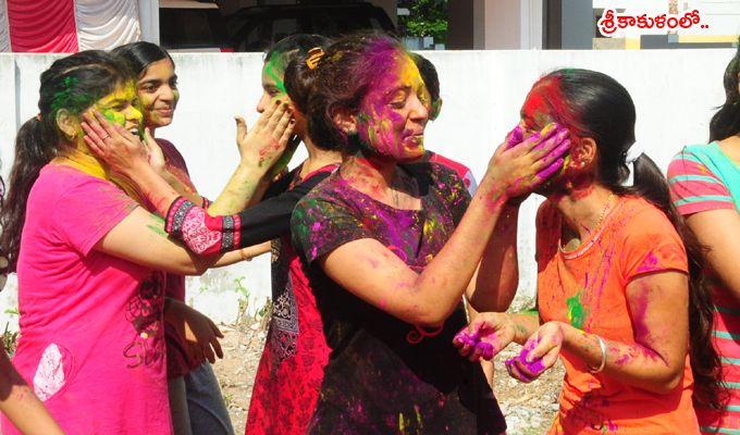 Andhra Pradesh Holi 2018 Celebrations Photos