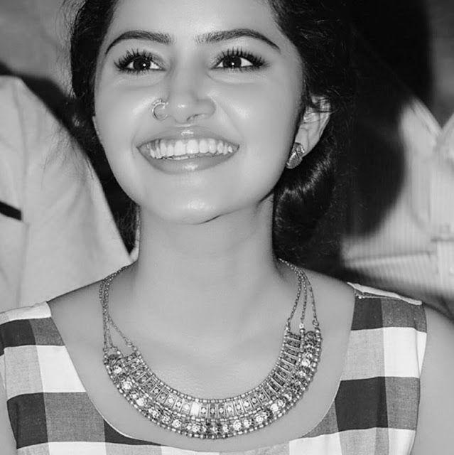 Anupama Parameswaran Without Makeup Rare & Unseen Photos