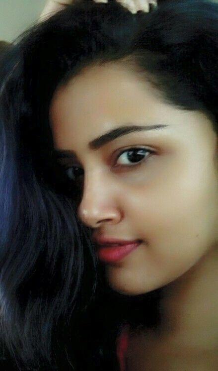 Anupama Parameswaran Without Makeup Rare & Unseen Photos