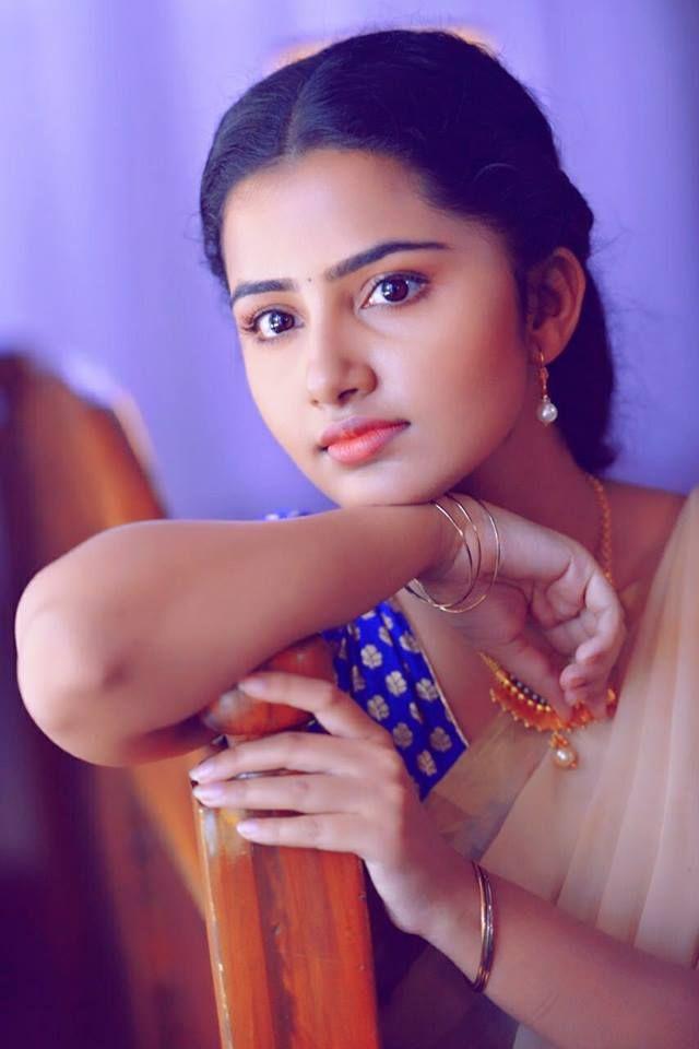 Anupama Parameswaran Without Makeup Rare & Unseen Photos