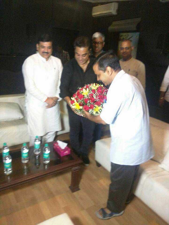 Arvind Kejriwal Meets Kamal Hassan