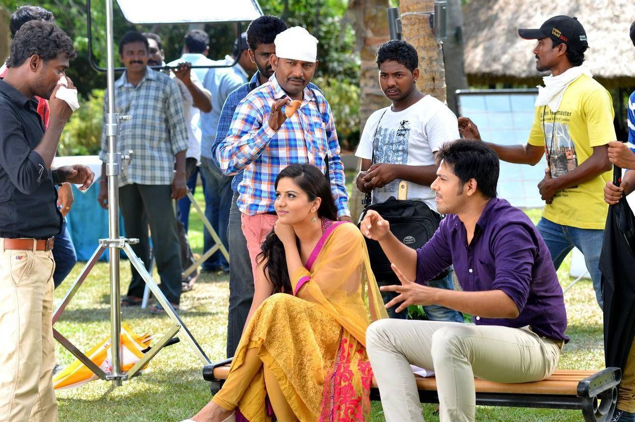 B Tech Babulu Telugu Movie Working Stills