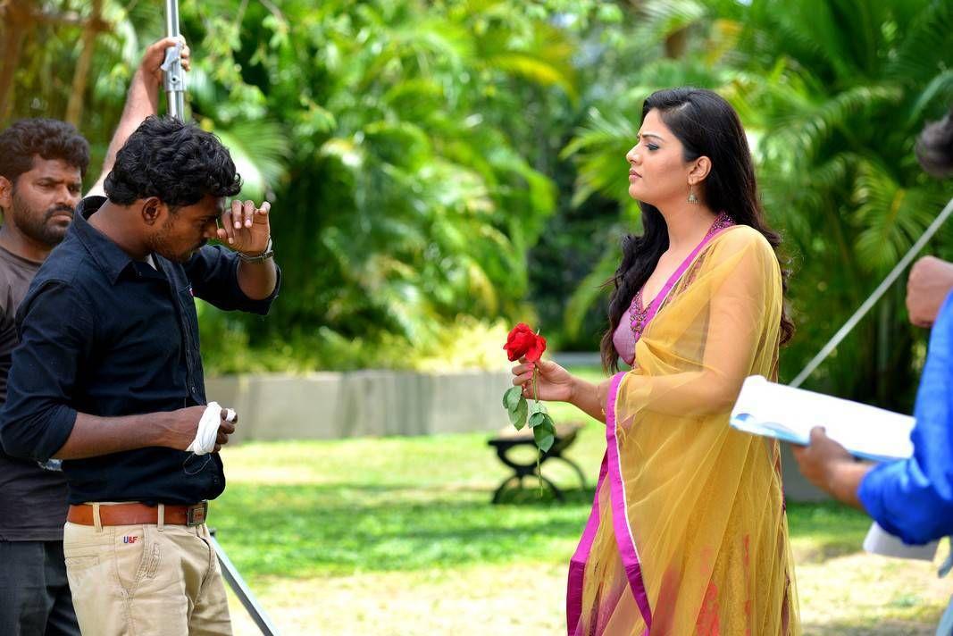 B Tech Babulu Telugu Movie Working Stills