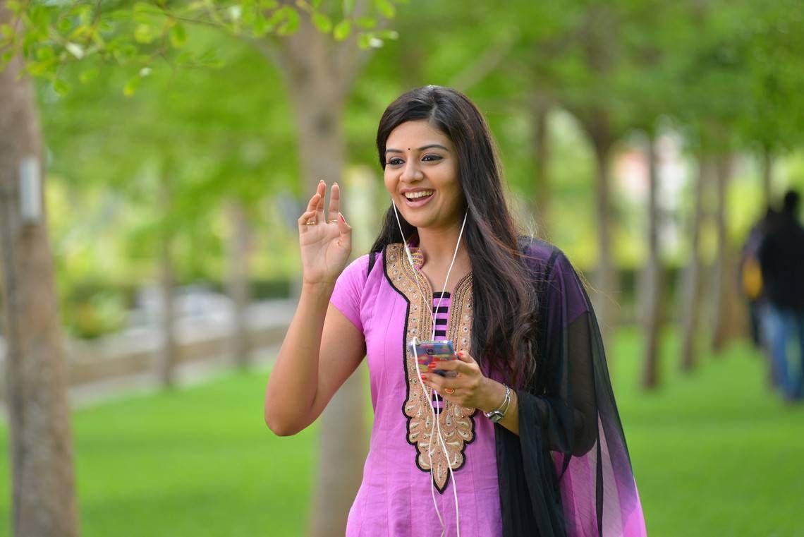 B Tech Babulu Telugu Movie Working Stills