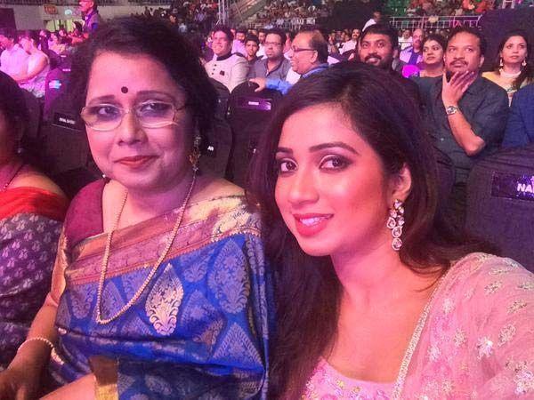 B'day Special: Rare & Unseen Photos Of Popular Singer Shreya Ghoshal