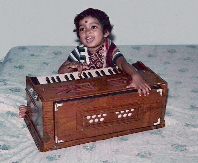 B'day Special: Rare & Unseen Photos Of Popular Singer Shreya Ghoshal