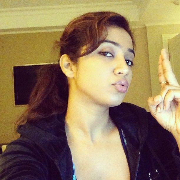 B'day Special: Rare & Unseen Photos Of Popular Singer Shreya Ghoshal