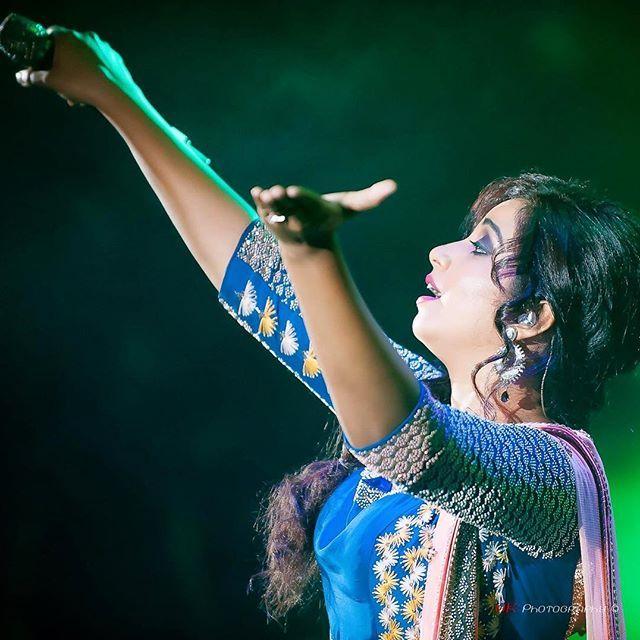 B'day Special: Rare & Unseen Photos Of Popular Singer Shreya Ghoshal