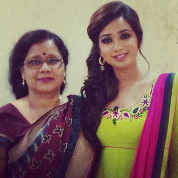 B'day Special: Rare & Unseen Photos Of Popular Singer Shreya Ghoshal