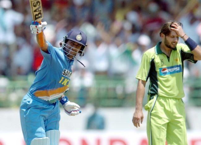 B'day Special: Rare & Unseen Pictures Of Indian cricketer Mahendra Singh Dhoni