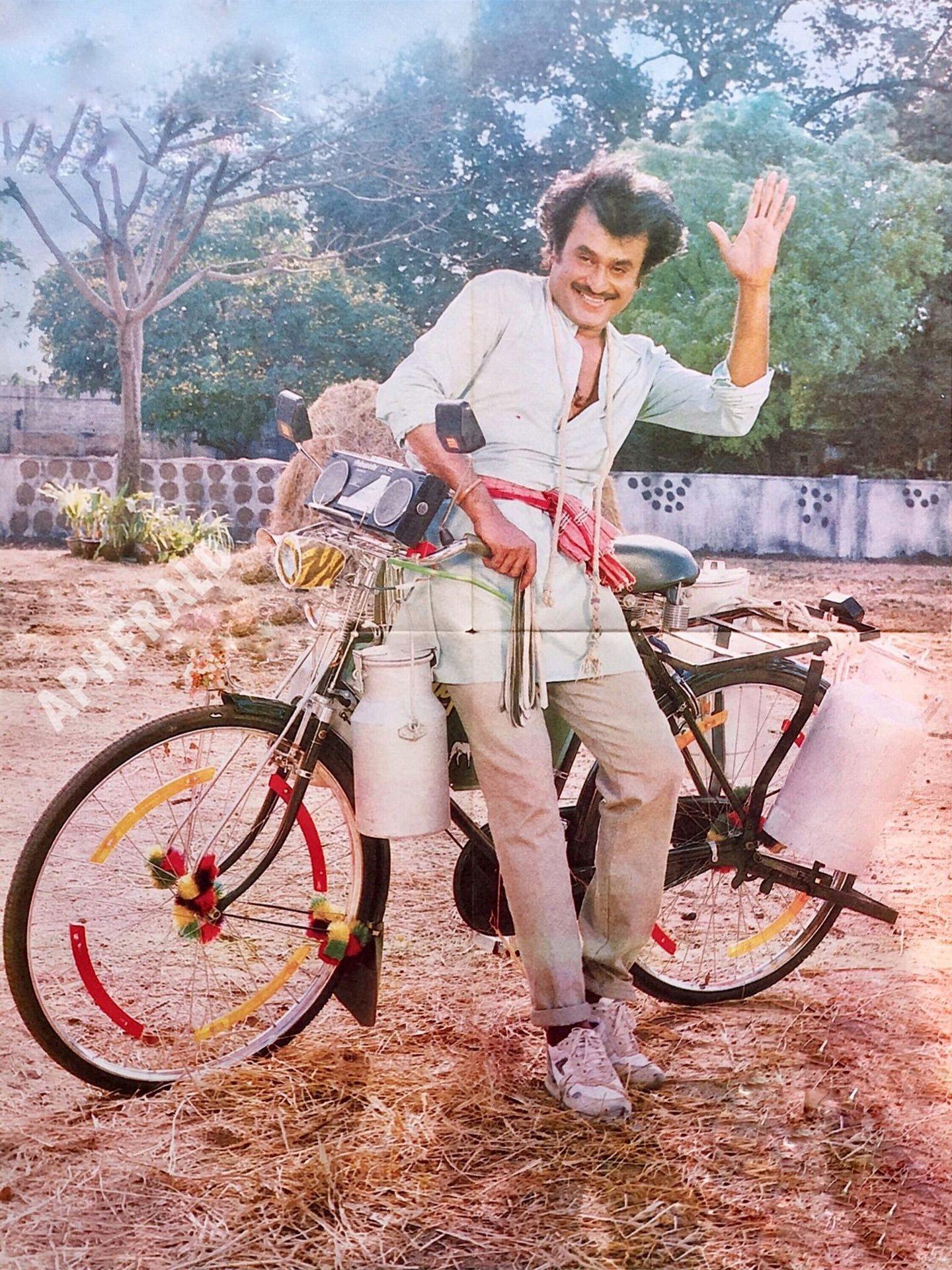 B'day Special: Superstar Rajinikanth Never Seen Photos Collections