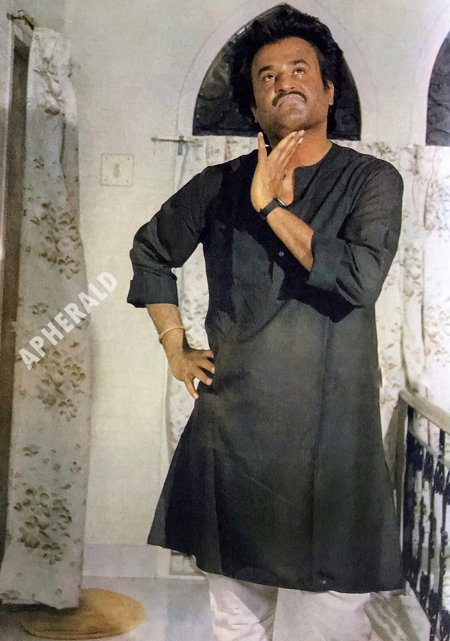 B'day Special: Superstar Rajinikanth Never Seen Photos Collections