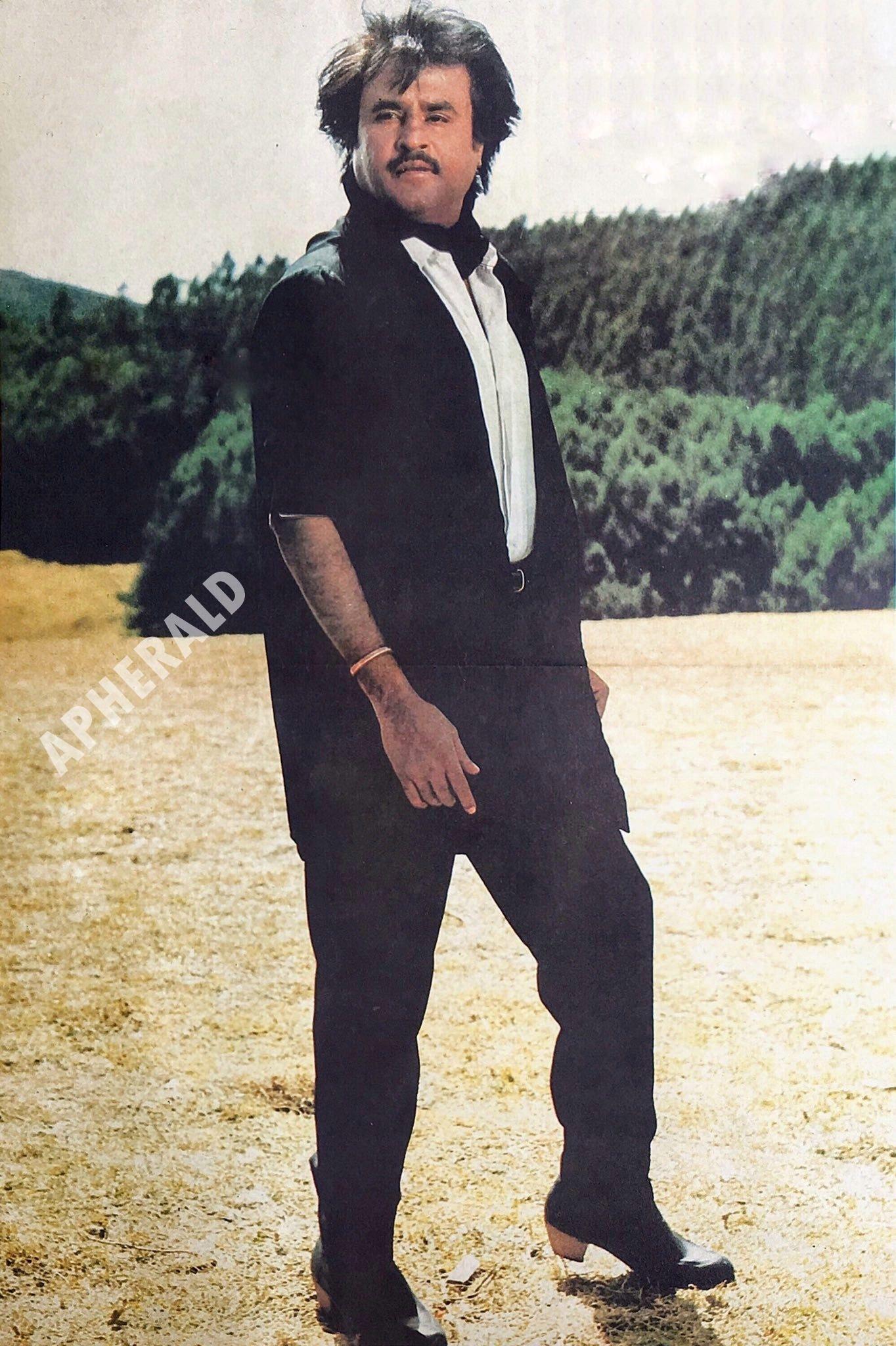 B'day Special: Superstar Rajinikanth Never Seen Photos Collections