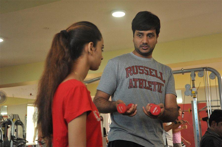 Babu Baga Busy Telugu Movie Hot Stills & Posters