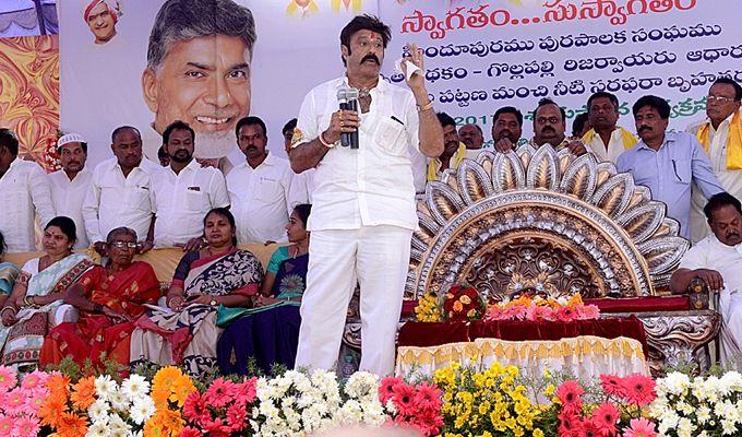 Balakrishna Perfoms Special Prayers At Sri Peta Venkataramana Swamy Temple