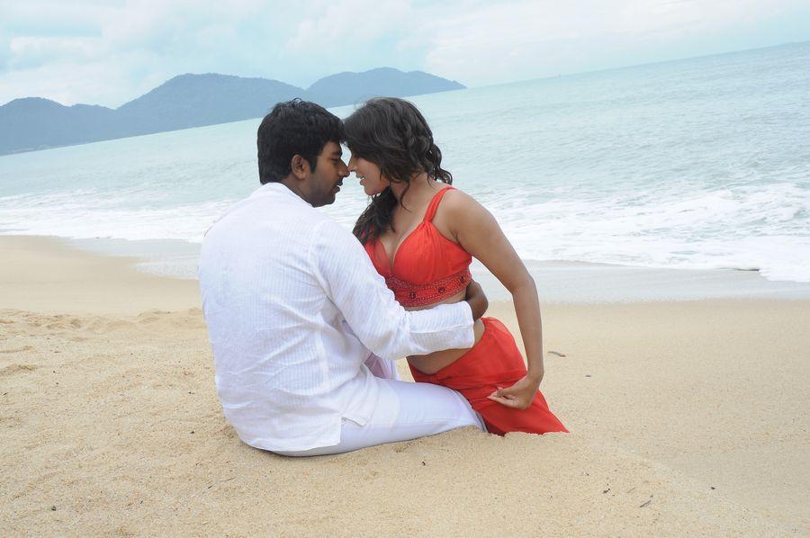 Balapam Patti Bhama Odilo Movie Stills & Posters