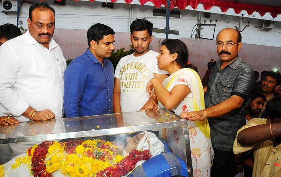 Bhuma Nagi Reddy Condolence Photos