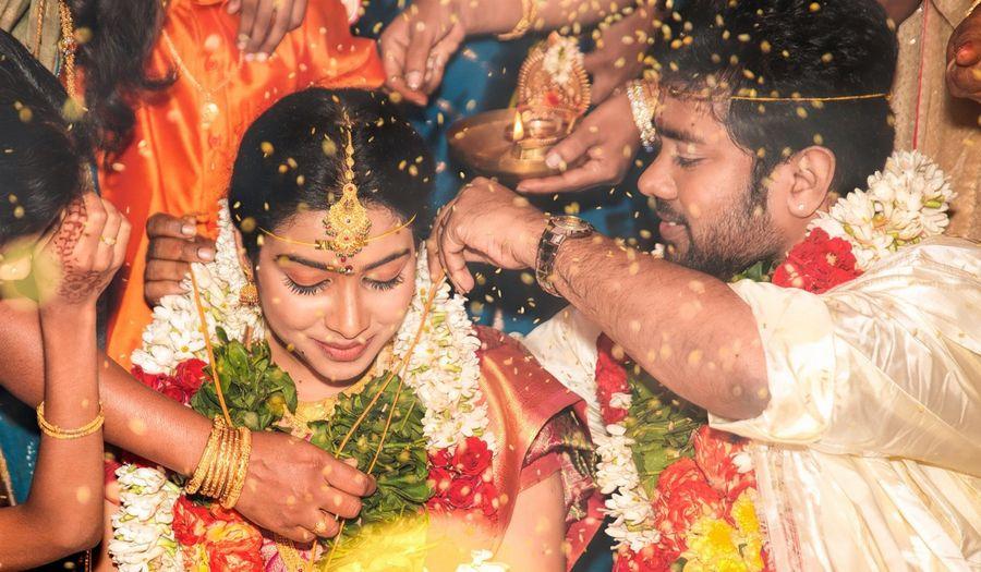 Bichagadu Actress Satna Titus-KR Films Karthik Marriage Photos