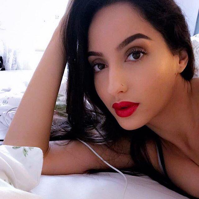 Bigg Boss 9 Contestant: Nora Fatehi Unseen Hot & Spicy Photos Collection